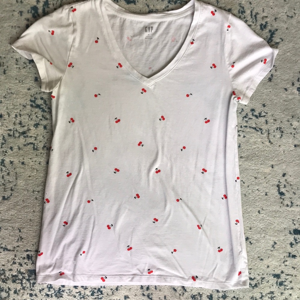 Cheery and white T-shirt